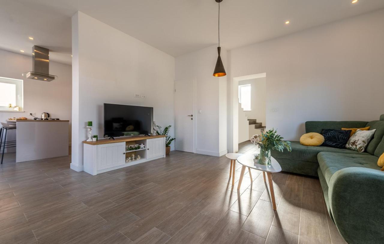 Private House Villa Velebita Ražanac Екстериор снимка